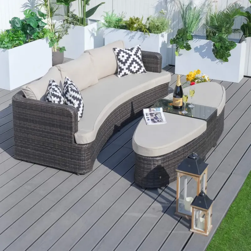 Garden Daybeds