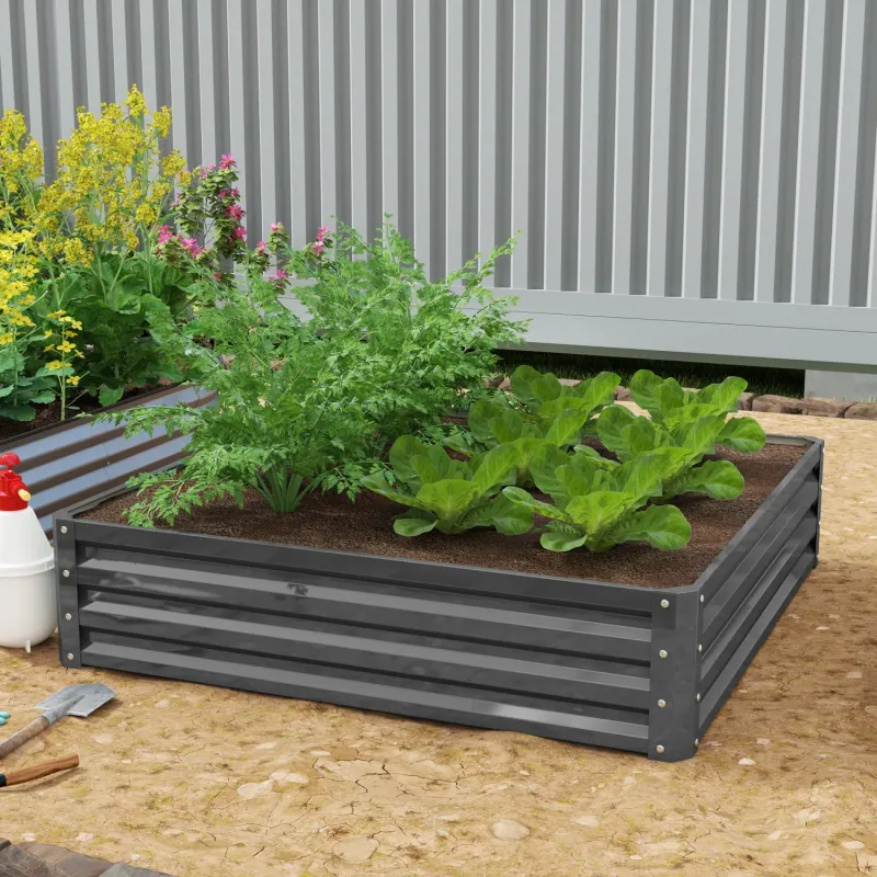 Planters & Raised Beds